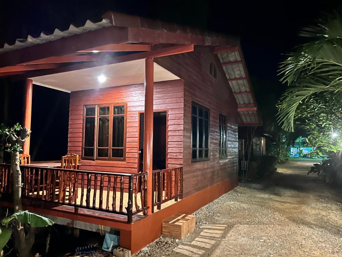 Suchanaree@Laemngop Trat Exterior foto